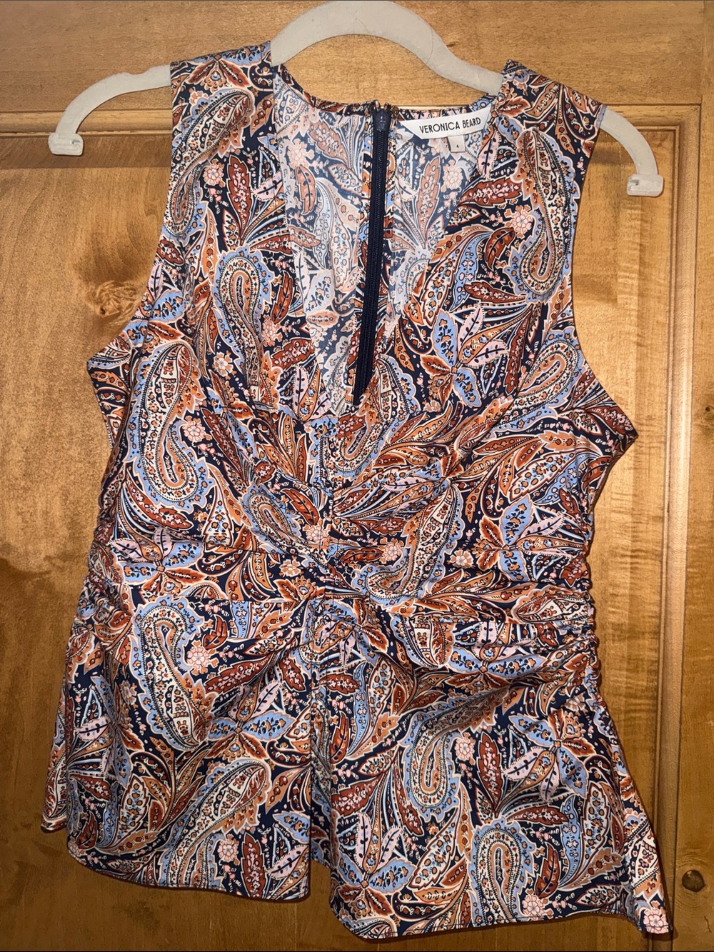 Veronica Beard Aiden ruched Navy and Rust Paisley v neck cotton top sz 4